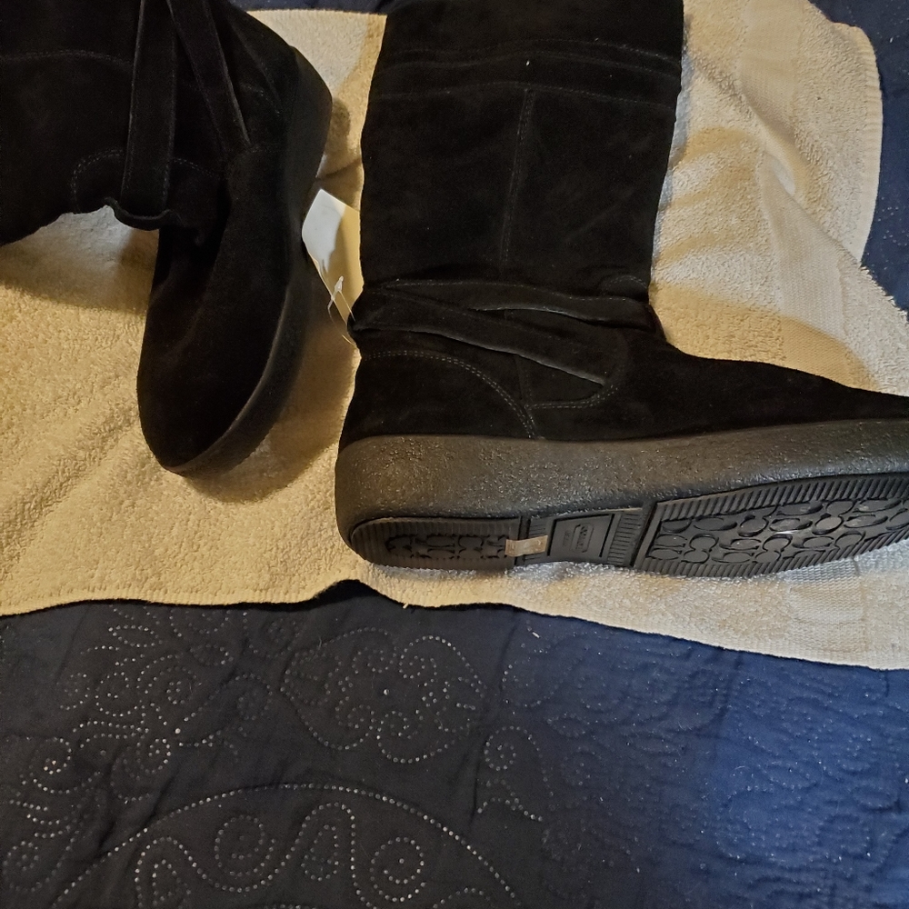 COACH mid calf suede boots - Picture 3 of 3